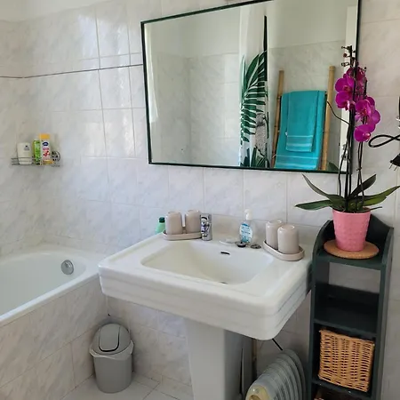 Stella Maris 아파트